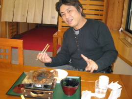 ���̉w�Œ��H