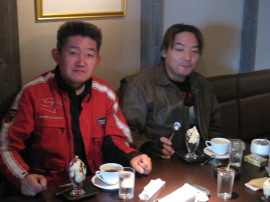 �z�K�ΔȂ̒��X�ɂ�